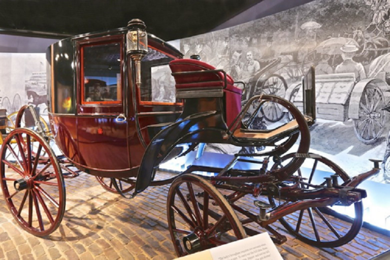 Long Island Museum of American Art History Carriages Display