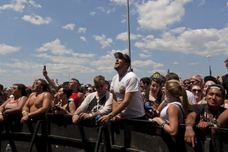 Warped Tour stops at Jones Beach
