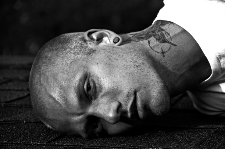 KULICK Unveils New Video “Just Be Friends”